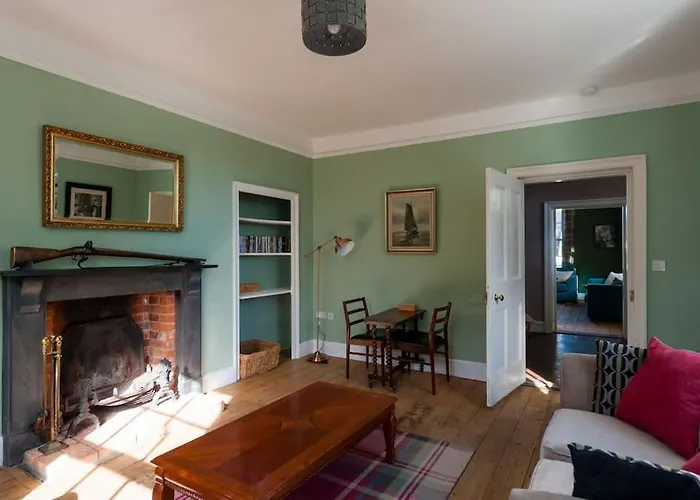 Firs Sleeps 15 Stunning Country House With Hot Tub