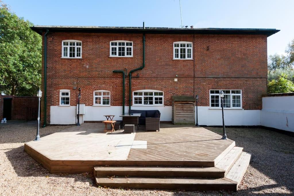 Firs Sleeps 15 Stunning With Hot Tub Holiday home